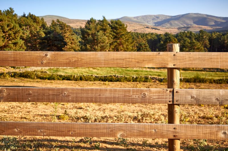 Scalloped Fence Installation in Sacramento, CA